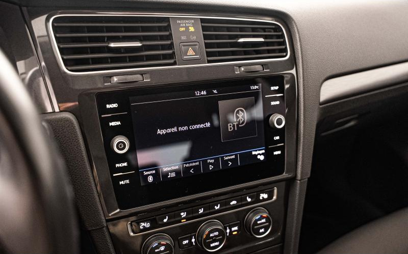 VOLKSWAGEN Golf VOLKSWAGEN Golf