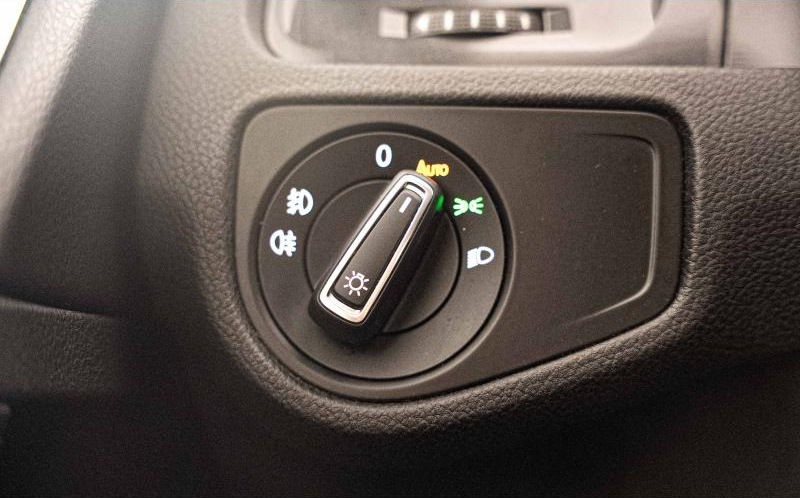 VOLKSWAGEN Golf VOLKSWAGEN Golf