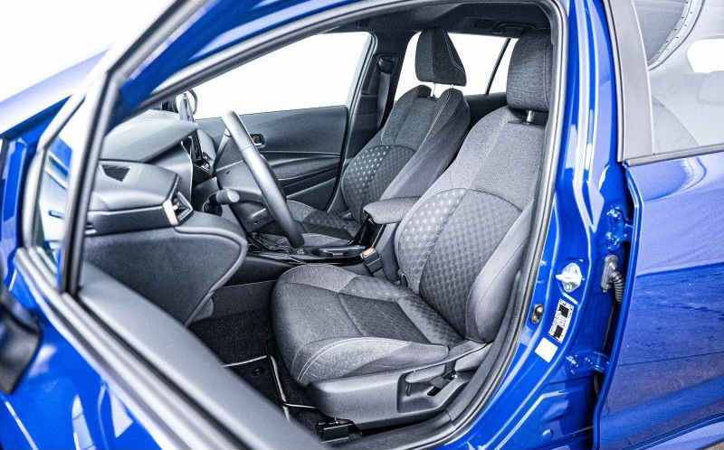 TOYOTA Corolla Touring Spt