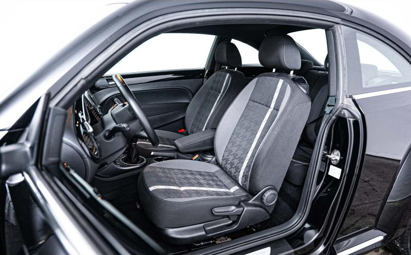 VOLKSWAGEN Coccinelle