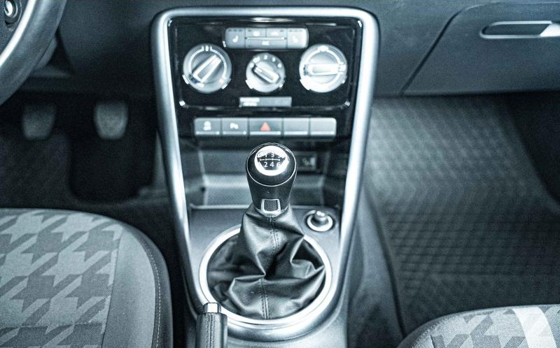 VOLKSWAGEN Coccinelle