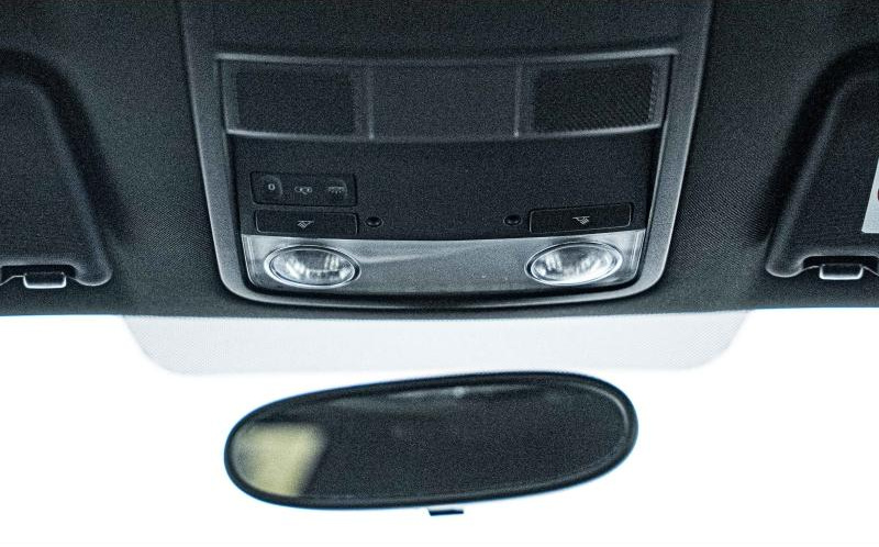 VOLKSWAGEN Coccinelle