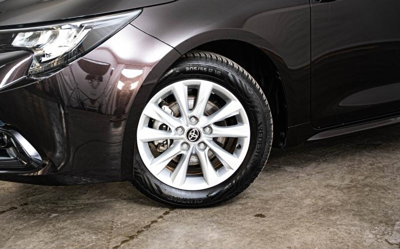 TOYOTA Corolla Touring Spt