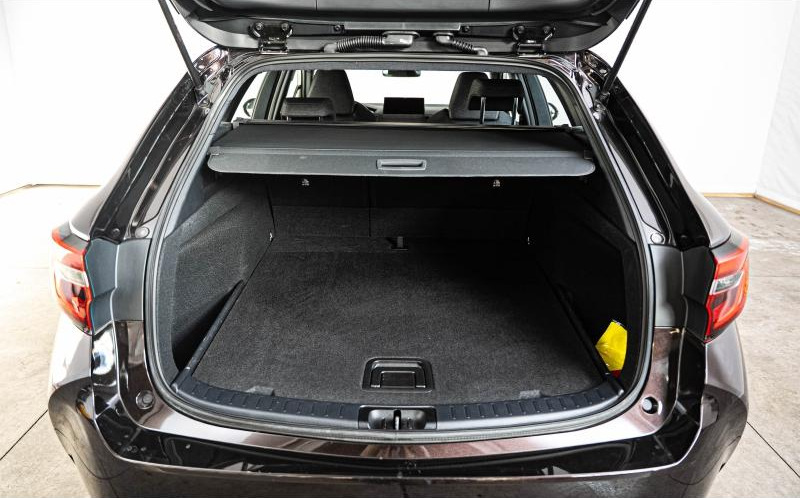 TOYOTA Corolla Touring Spt