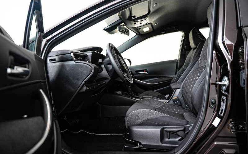 TOYOTA Corolla Touring Spt