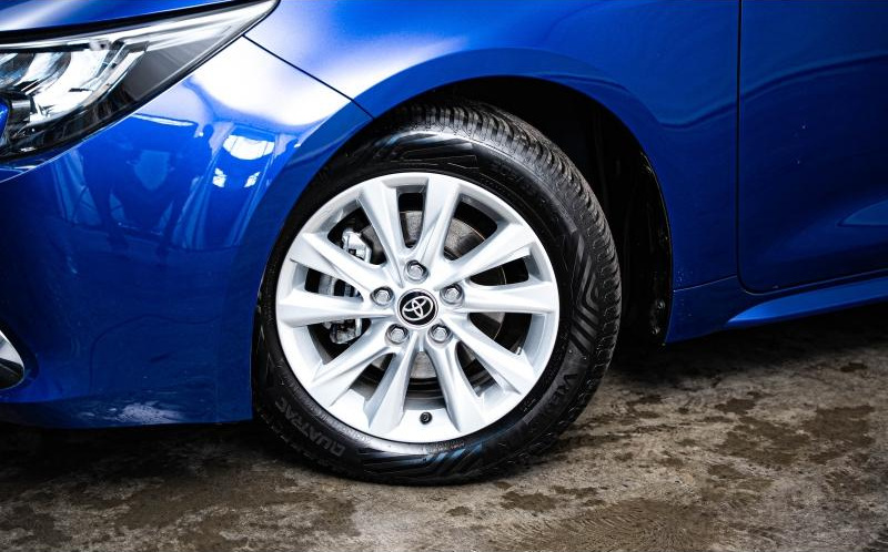 TOYOTA Corolla Touring Spt