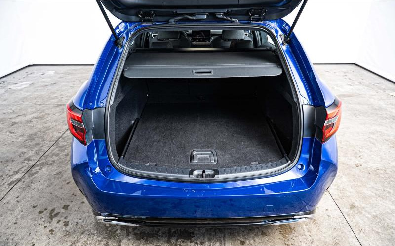 TOYOTA Corolla Touring Spt