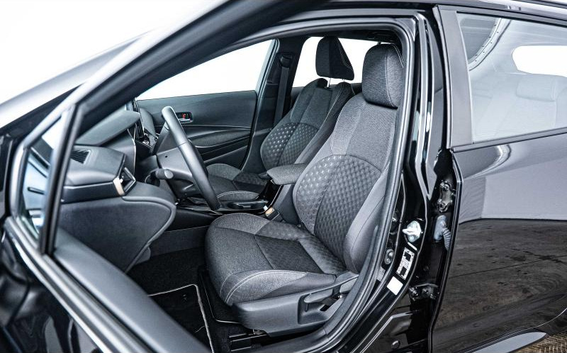 TOYOTA Corolla Touring Spt