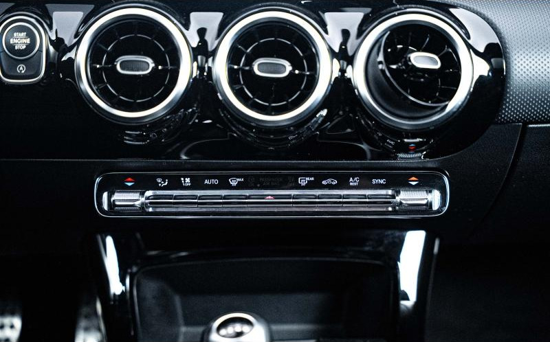 MERCEDES-BENZ Classe A MERCEDES-BENZ Classe A