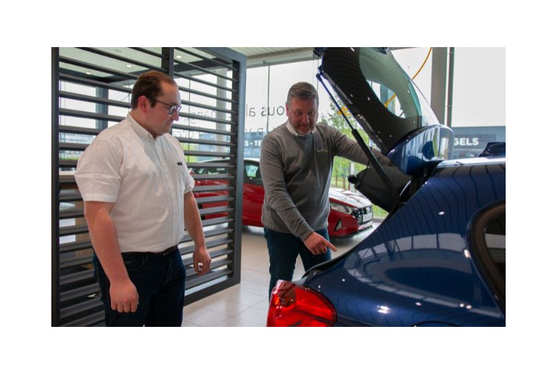 Profitez de l’assistance européenne sur votre voiture d’occasion avec nos options de financement Premium