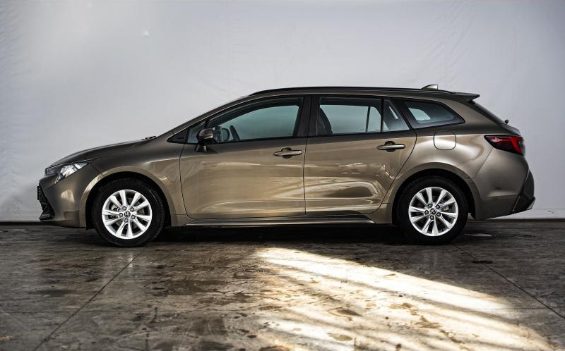 TOYOTA Corolla Touring Spt