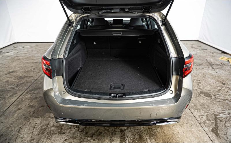 TOYOTA Corolla Touring Spt