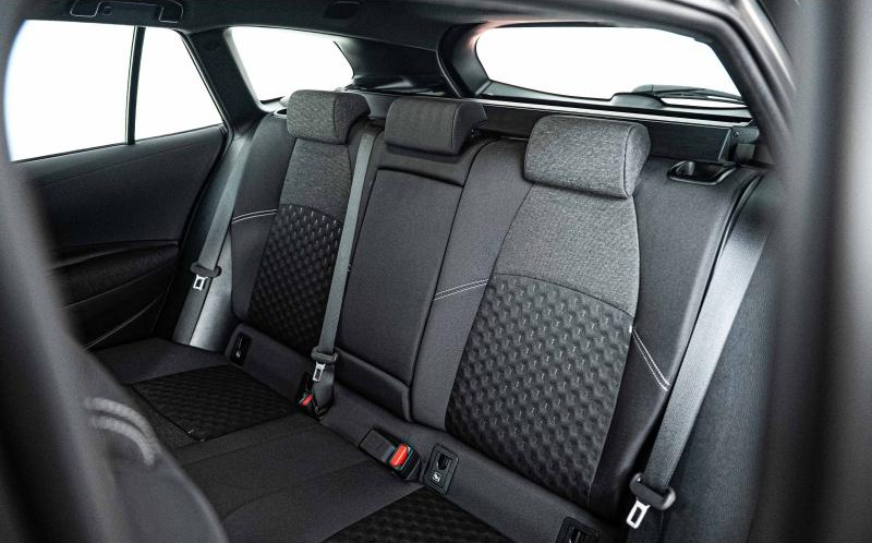 TOYOTA Corolla Touring Spt