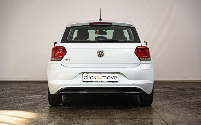 VOLKSWAGEN Polo