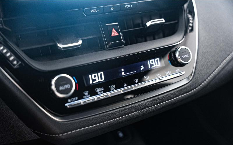 TOYOTA Corolla Touring Spt