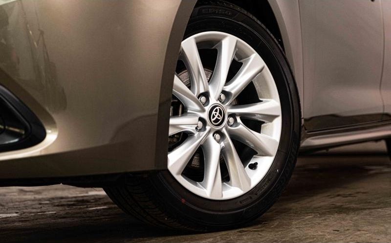 TOYOTA Corolla Touring Spt