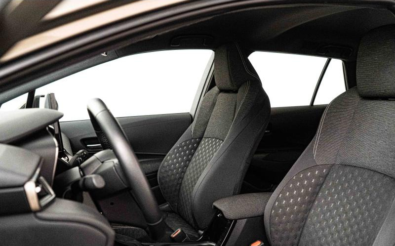 TOYOTA Corolla Touring Spt