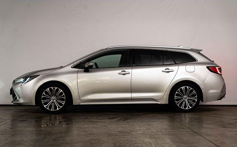 TOYOTA Corolla Touring Spt
