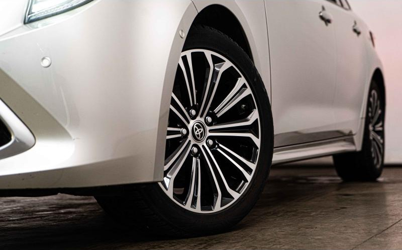 TOYOTA Corolla Touring Spt