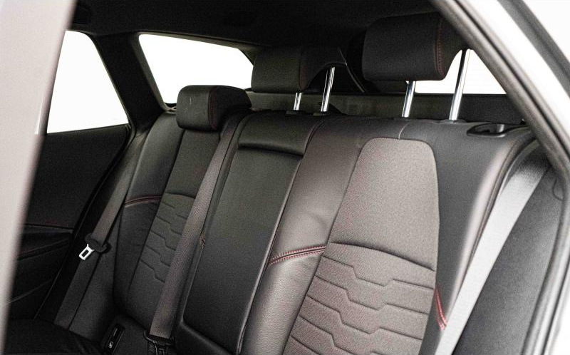 TOYOTA Corolla Touring Spt