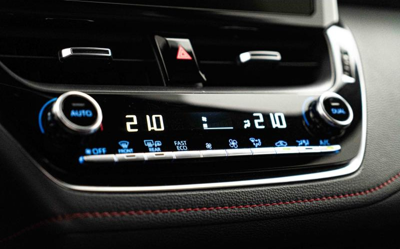 TOYOTA Corolla Touring Spt