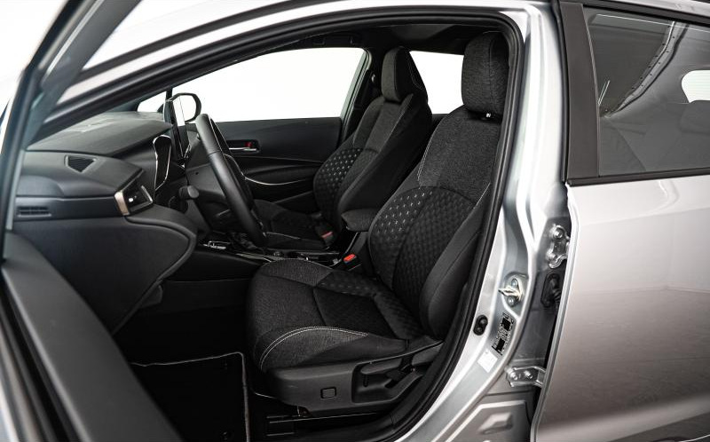 TOYOTA Corolla Touring Spt