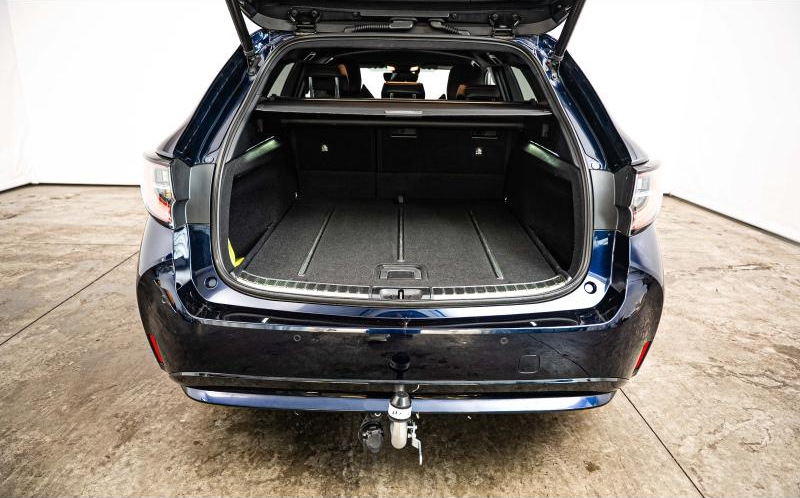 TOYOTA Corolla Touring Spt