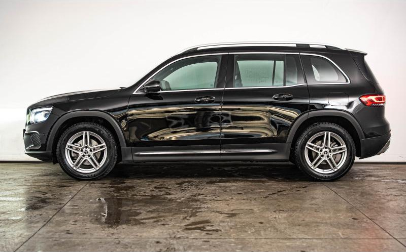 MERCEDES-BENZ GLB