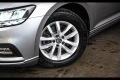 VOLKSWAGEN Passat SW