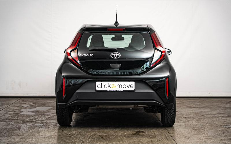 TOYOTA Aygo X