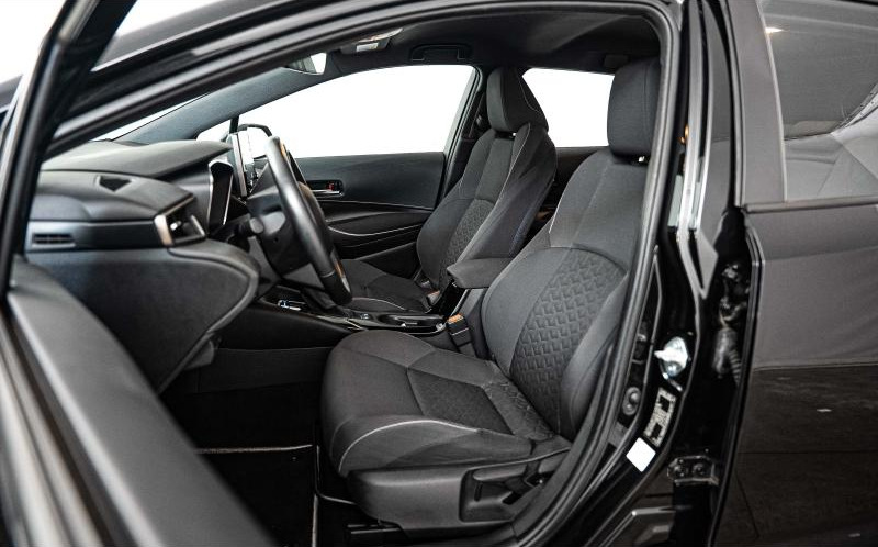 TOYOTA Corolla Touring Spt