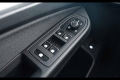 VOLKSWAGEN Golf SW