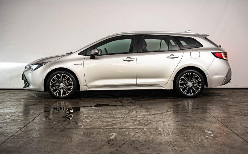 TOYOTA Corolla Touring Spt