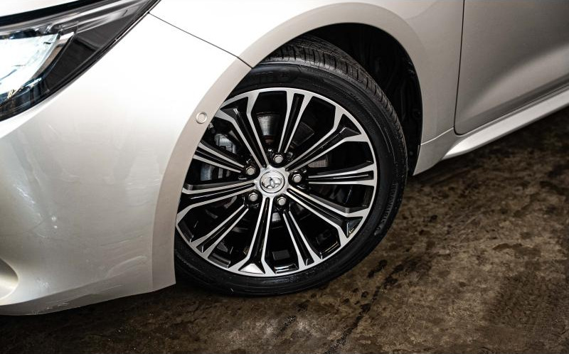 TOYOTA Corolla Touring Spt