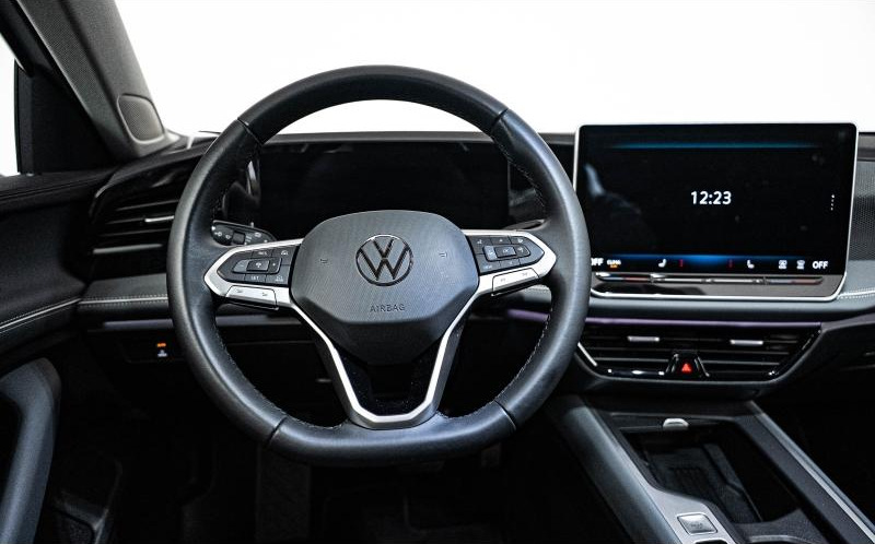 VOLKSWAGEN Passat SW VOLKSWAGEN Passat SW