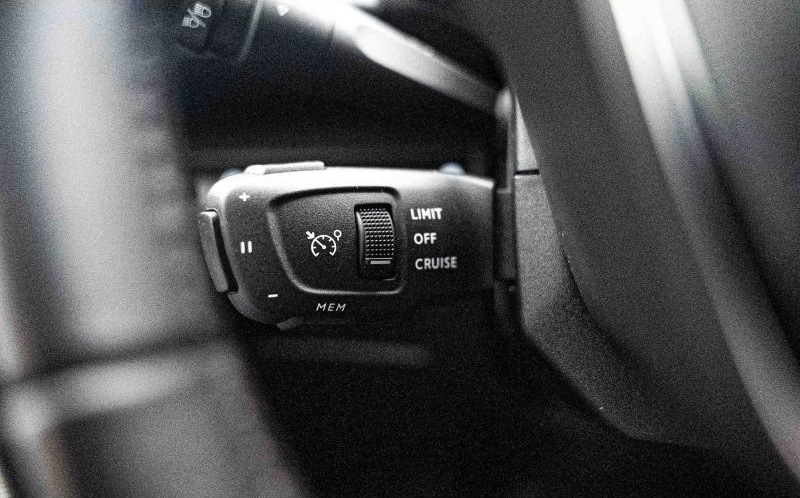 PEUGEOT 5008 PEUGEOT 5008