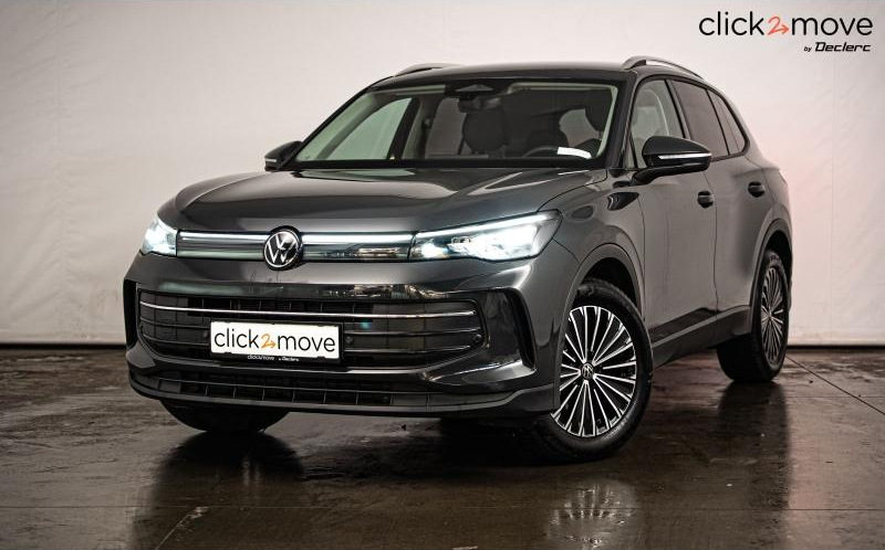 VOLKSWAGEN Tiguan