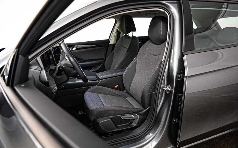 VOLKSWAGEN Passat SW