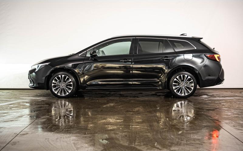 TOYOTA Corolla Touring Spt