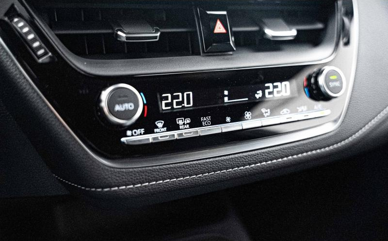 TOYOTA Corolla Touring Spt