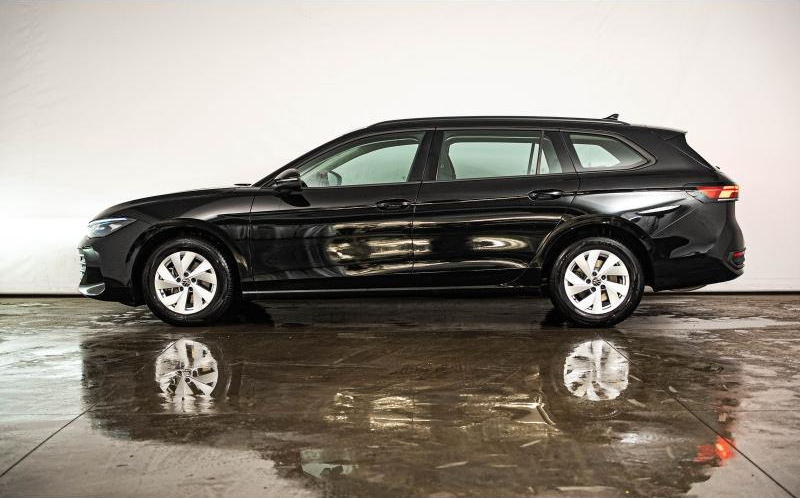 VOLKSWAGEN Passat SW