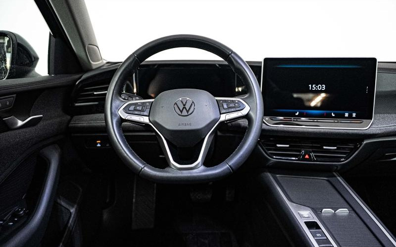 VOLKSWAGEN Passat SW