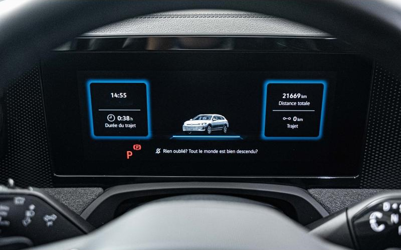 VOLKSWAGEN Passat SW