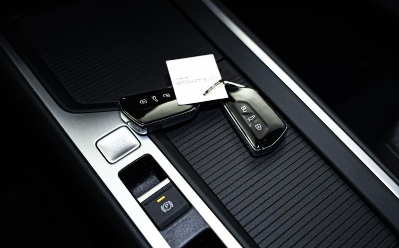 VOLKSWAGEN Passat SW