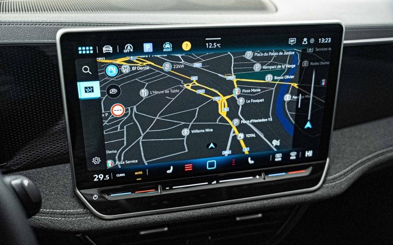 VOLKSWAGEN Passat SW