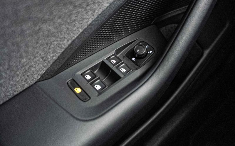 VOLKSWAGEN Passat SW