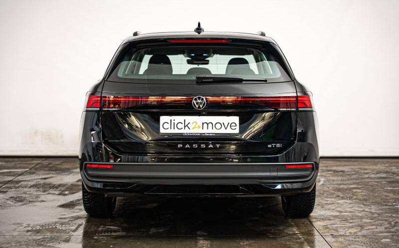 VOLKSWAGEN Passat SW