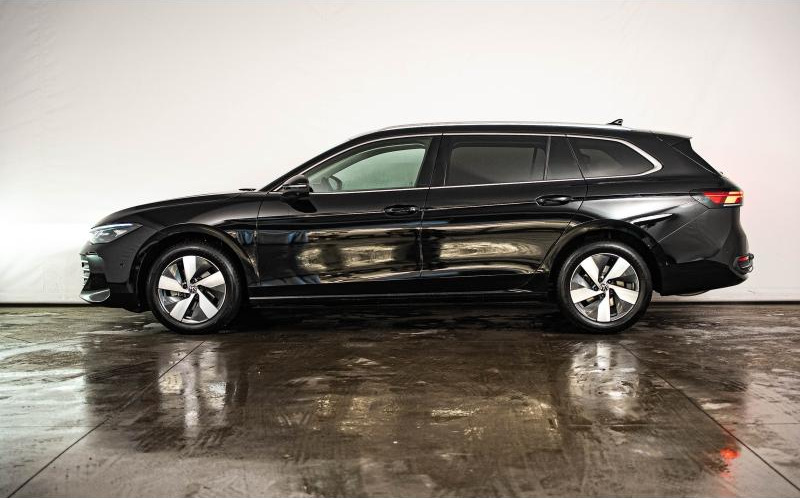 VOLKSWAGEN Passat SW