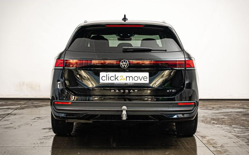 VOLKSWAGEN Passat SW