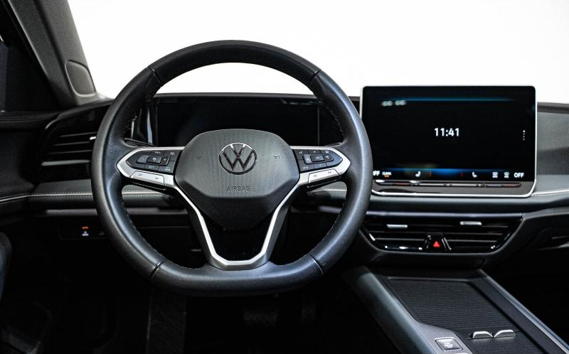 VOLKSWAGEN Passat SW